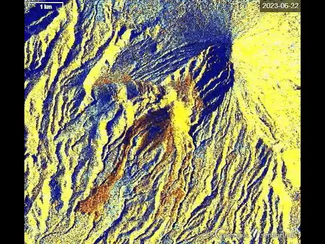 'Video thumbnail for Santiaguito volcano: emplacement of a viscous lava flow'