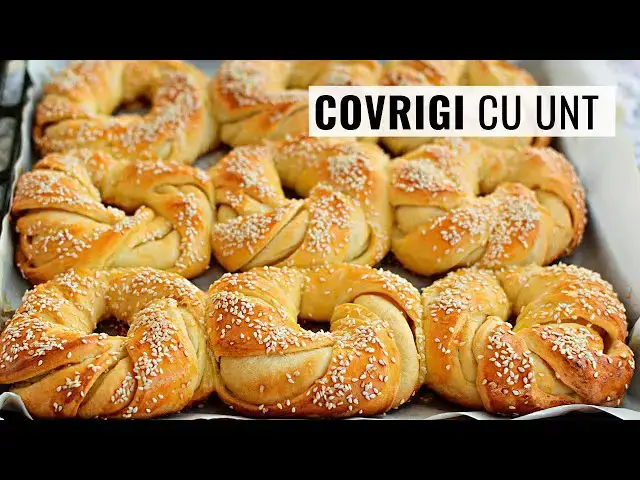 Video thumbnail for Mult mai buni decât la covrigărie! Rețeta turcească de covrigi pufoși cu unt și susan.