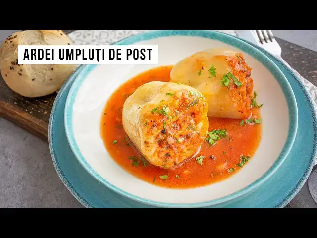 Video thumbnail for Ardei umpluți cu orez si ciuperci la cuptor. Rețetă de post | Bucate Aromate