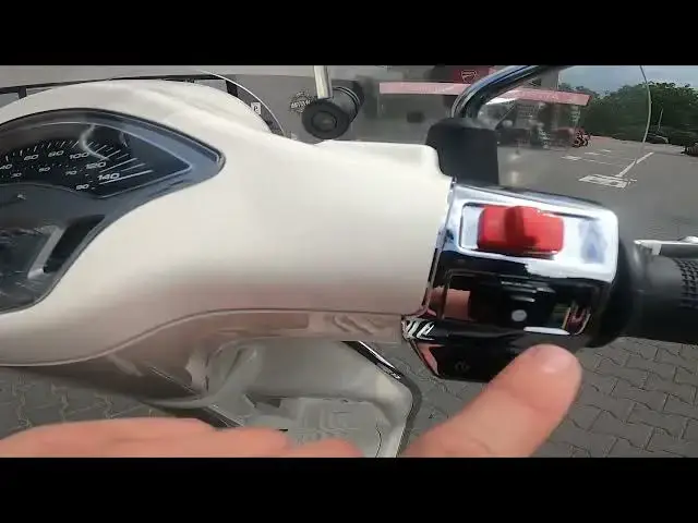 Video thumbnail for How to Check Trip Info in Vespa Primavera ( 2017 - now ) - Find and Manage Trip Info