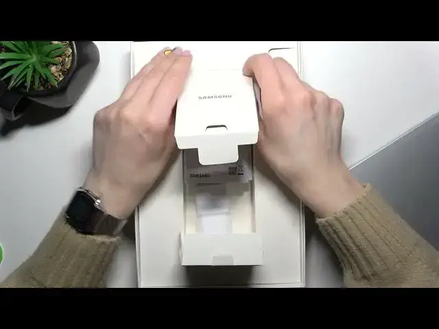 Video thumbnail for Does Samsung Galaxy Tab A8 2021 Comes With Earbuds | What in the Samsung Galaxy Tab A8 2021 box