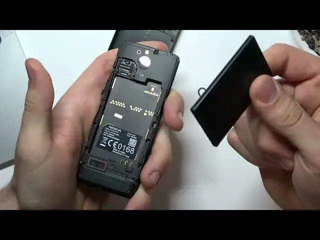 Video thumbnail for How to Remove Battery on Nokia 515?