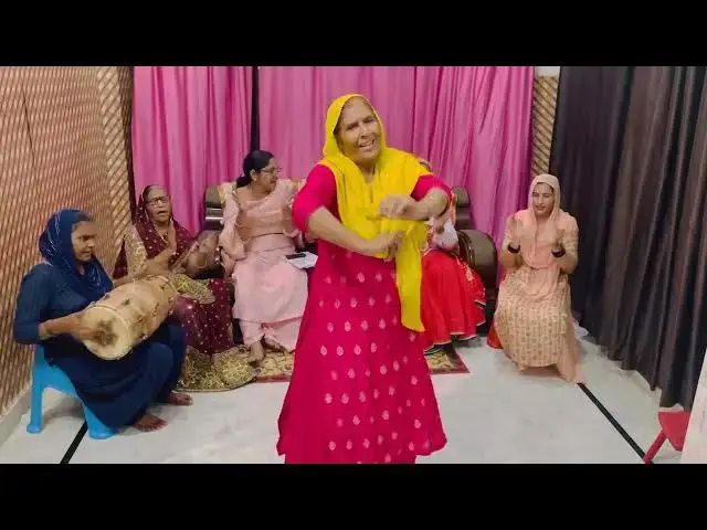 Video thumbnail for तन्ने दया कटी ना आइ tanne dya kati na aai #happy_lokgeet #topbhajan