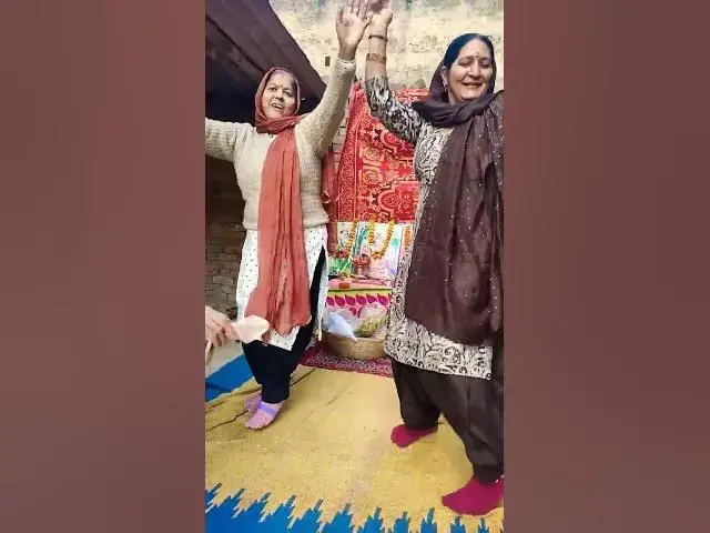 Video thumbnail for 75साल की एंटी का कंपीटिशन सपेरे मन ले ज्या#happy_lokgeet #trending #ragni #ahir#viral