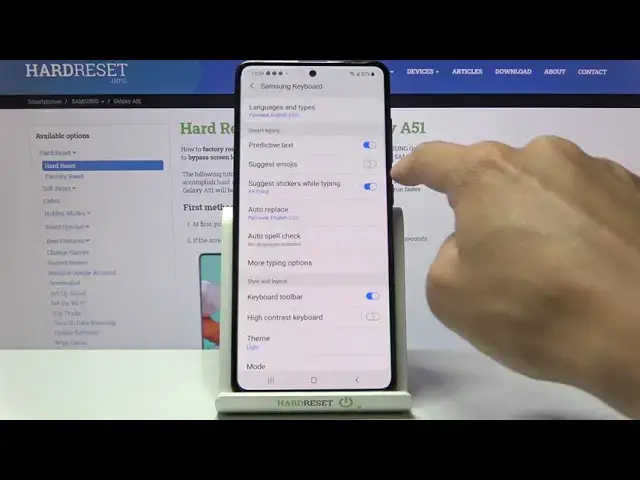 'Video thumbnail for How to Suggest Emojis in SAMSUNG Galaxy A51 – Change Keyboard Settings'