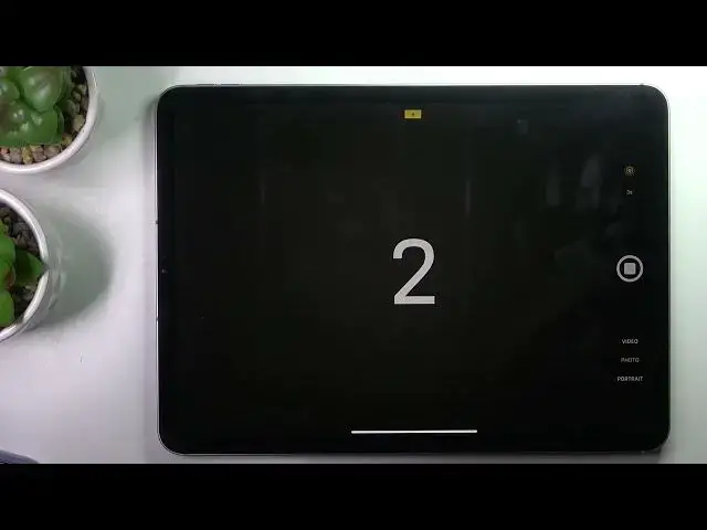 Video thumbnail for How to Set a Camera Timer on the iPad Pro 11'' 2022