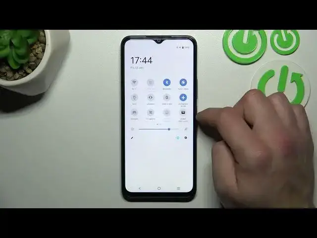 'Video thumbnail for How to Turn On/Off Airplane Mode on VIVO Y22S – Flight Mode'