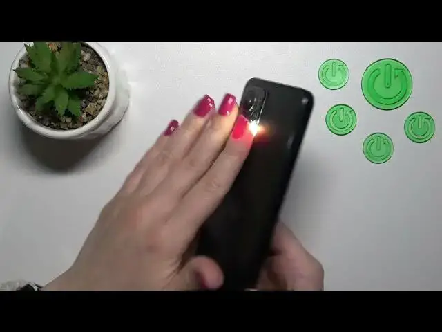 'Video thumbnail for How to Switch On Flashlight on MOTOROLA Moto G13'