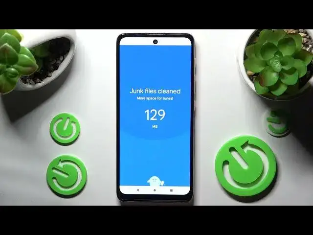 'Video thumbnail for How to Clear the Storage on the MOTOROLA Moto E40 - Perform a Phone Memory Cleanup'