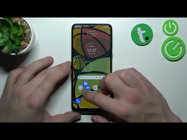 'Video thumbnail for How to Remove Messages Icon From The Home Screen in MOTOROLA Moto E13'