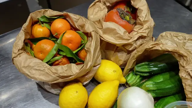 Video thumbnail for Mozzarella in carrozza, salsa ai cachi e molto altro!