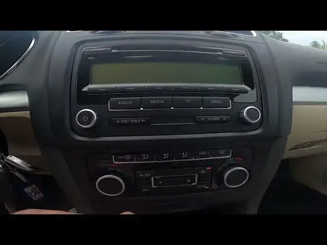'Video thumbnail for How to Enable or Disable Auto Airflow in Volkswagen Golf VI (2008 - 2016) - Use Auto Climate Control'