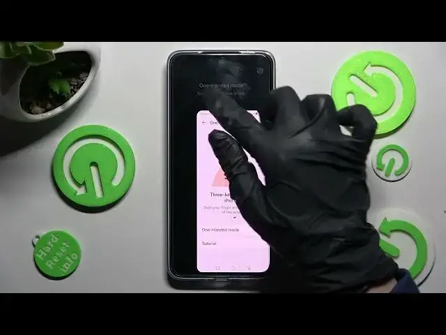 Video thumbnail for How to Enter the One Handed Mode on the HUAWEI Nova 10 SE