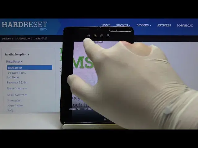 Video thumbnail for How to Set Up Camera Aspect Ratio in SAMSUNG Galaxy Fold – Camera Options