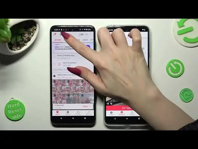 Video thumbnail for How to Transfer Files From Motorola Moto G13 to an Android Device by using Send Anywhere App