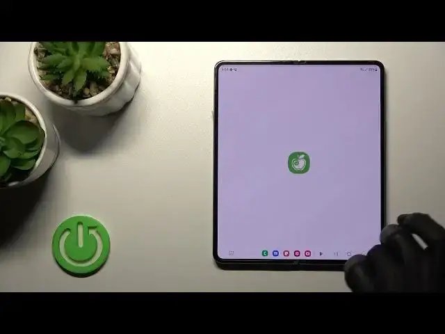 'Video thumbnail for How to Install iPhone Keyboard in SAMSUNG Galaxy Z Fold 4 – Green Apple Keyboard Layout'