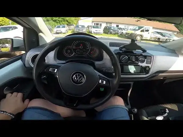 'Video thumbnail for How to Enable or Disable Interior Airflow Circulation in Volkswagen Up! ( 2011 - now )'