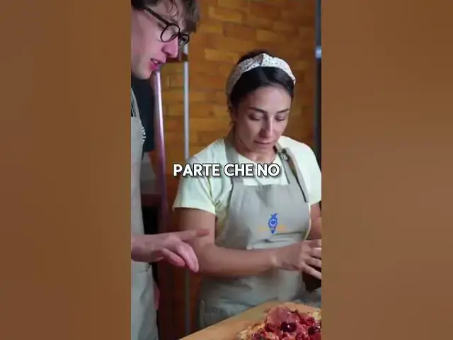 'Video thumbnail for Pizza Patavina! Una pizza per Padova: ciliegie, crudo e sapori veneti DOP 🍒🍕'