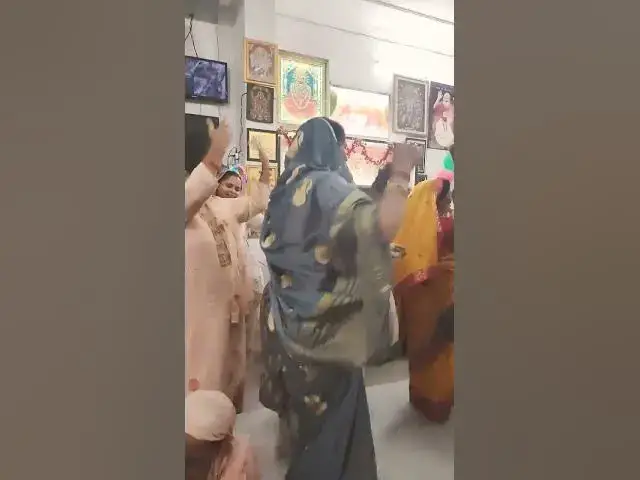 Video thumbnail for गदर डांस गोपियों का#happy_lokgeet #viral #डांस