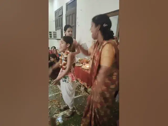 Video thumbnail for राधा रानी जी का मस्त धमाकेदार डांस #happy_lokgeet #viral #डांस #shortvideo