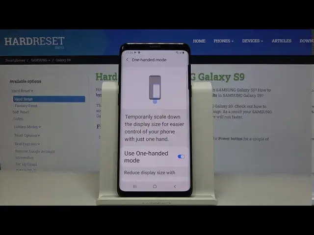 'Video thumbnail for How to Activate One Hand Mode in SAMSUNG Galaxy S9 – One-hand Mode'