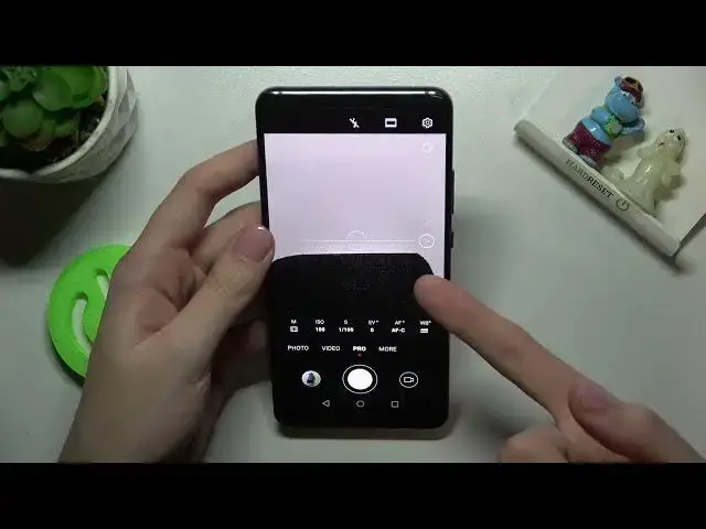 Video thumbnail for How to Turn On / Off Camera Leveler on HUAWEI Mate 10 Pro