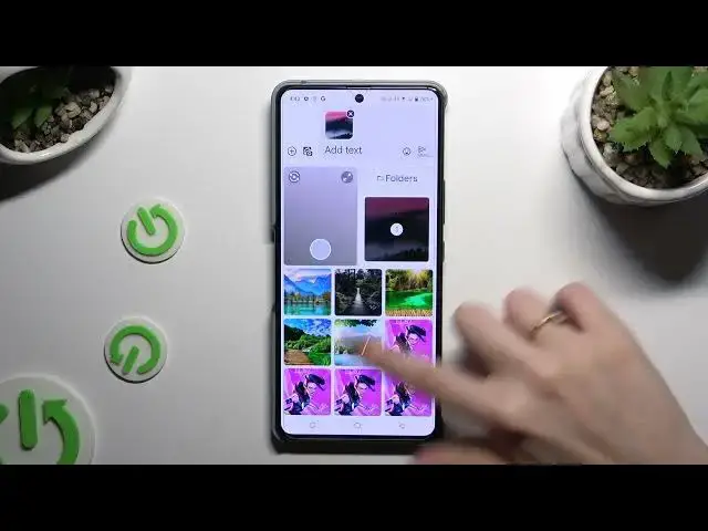 'Video thumbnail for How to Add a Picture to a Text Message on ASUS ROG Phone 8'
