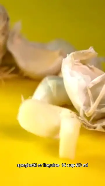 'Video thumbnail for lemon pasta recipe'