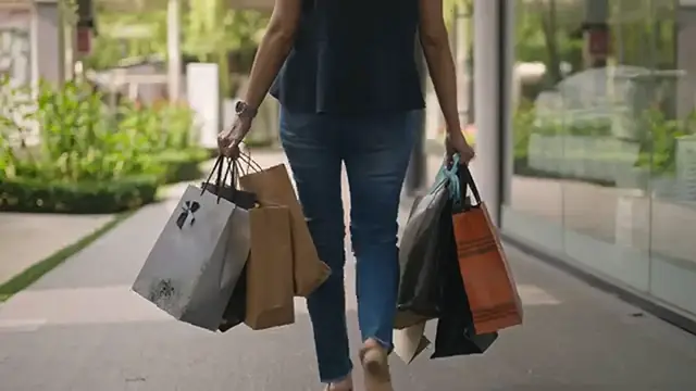 Video thumbnail for 7 Things The POOR Waste Their MONEY On  Frugal Living