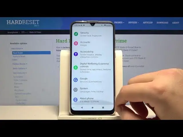 'Video thumbnail for How to Manage Automatic Correction in ZTE Blade 10 Prime – Enable / Disable Predictive Text'