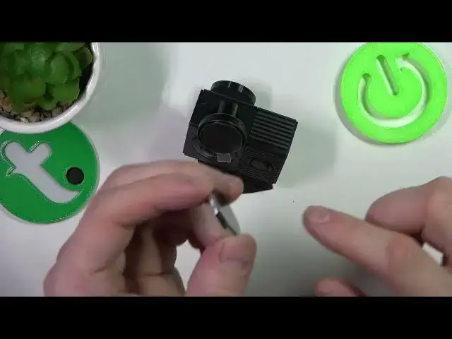 Video thumbnail for How to Install Garmin Dash Cam Tandem on Front Windshield?