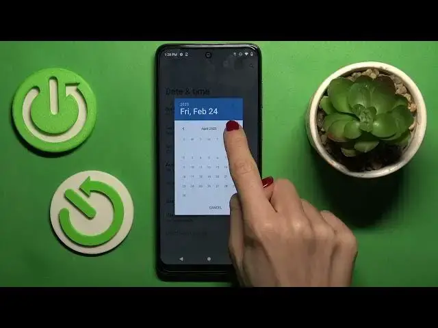 'Video thumbnail for How to Change Date & Time on Motorola Moto E32S - Time Settings'