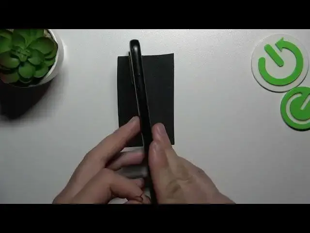 Video thumbnail for Does HTC Desire 22 Pro have SD Card Slot?