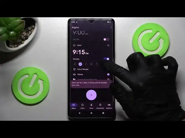 Video thumbnail for How to Set Up Alarm Clock in GOOGLE Pixel 7 Pro – Find Alarm Settings