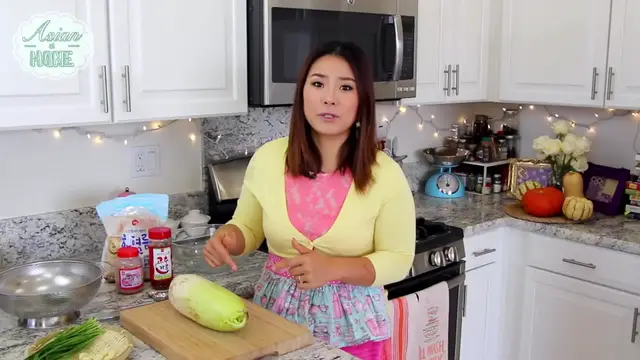 'Video thumbnail for Kkakdugi ; Korean Radish Kimchi Recipe (720p 30fps)'