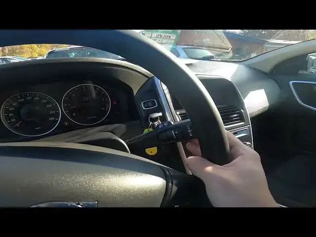 'Video thumbnail for How to Enable or Disable Auto Front Windshield Wipers in Volvo XC60 I ( 2008 – 2017 )'