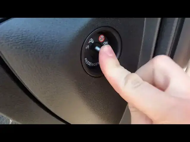Video thumbnail for How to Enable or Disable Passenger Airbag in Opel Vivaro B ( 2014 – 2019 )