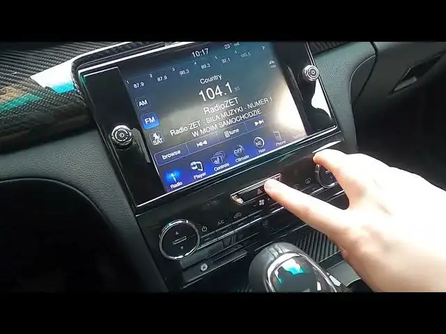 Video thumbnail for How to Enable or Disable Hazard Lights in Maserati Quattroporte II (2013–now) Use Emergency Lights