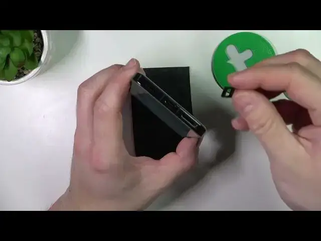 Video thumbnail for Does Xiaomi 13 Have SD Card Slot – Insert Memory Card