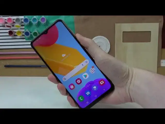 'Video thumbnail for Samsung Galaxy M13 - Hand Size Comparison'