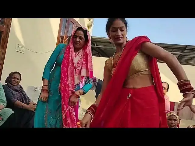 Video thumbnail for मेरी सास केपांचपुत्र थे,बहुत सुंदर डांस ब्याह शादी का मस्त गीत#happy_lokgeet #viral #डांस #हरियाणवी