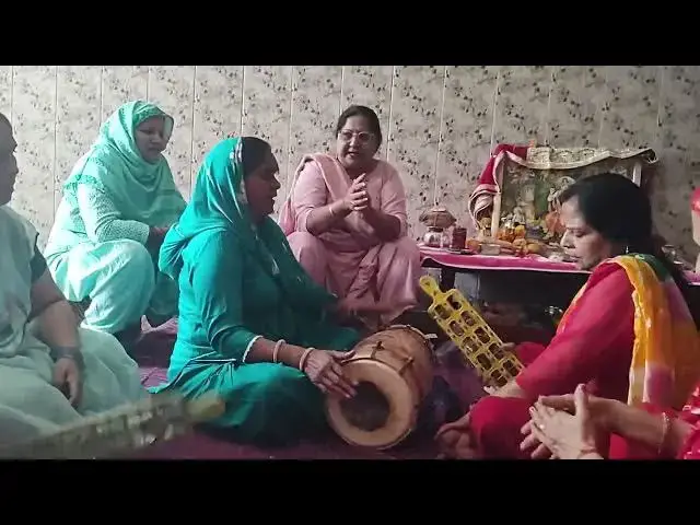 Video thumbnail for गोकुलगढ़ से चली भगतनी गुरगामे में आई है , मात शीतला दर्शन दे दे#happy_lokgeet #viral #मईया