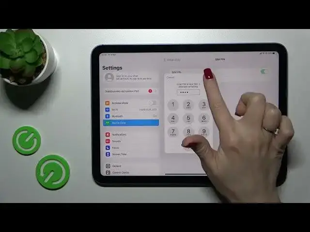 'Video thumbnail for How to Lock the SIM Card with a PIN Code on the iPad 10th Generation (2022)'