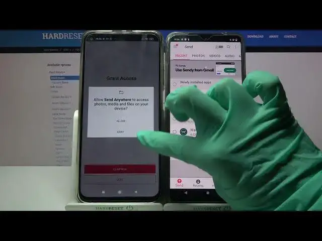 'Video thumbnail for How to Transfer Files from a XIAOMI Device to VIVO V20 SE – Send Anywhere App'
