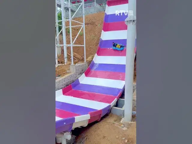 Video thumbnail for PENDULUM - Water Slide 🤩 #shorts #waterpark #shortsvideo