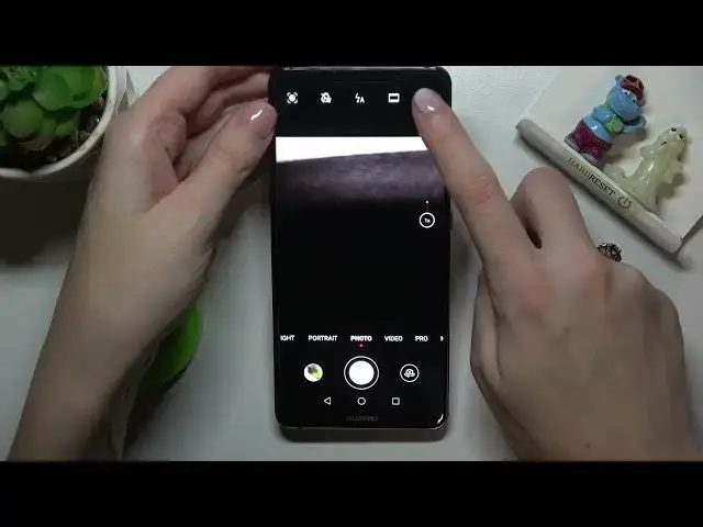 Video thumbnail for How to Change Photo Resolution in HUAWEI Mate 10 Pro
