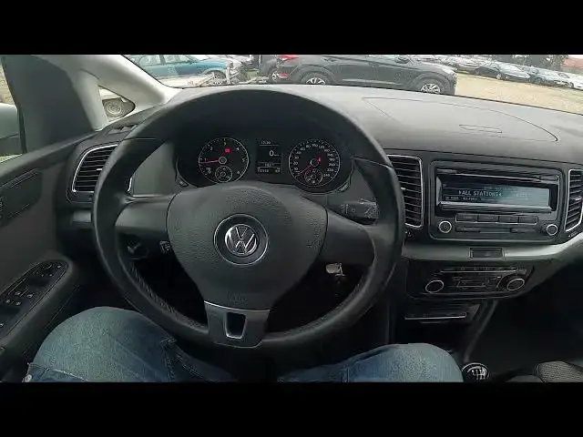 Video thumbnail for How to Select Seek Mode for Radio in Volkswagen Sharan II ( 2010 – now )