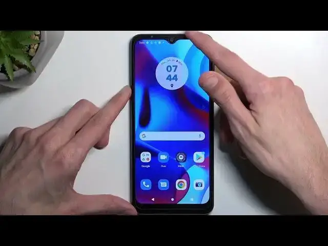 Video thumbnail for How to Insert SIM Card & SD Card into Motorola Moto G Pure