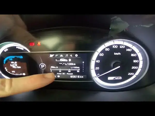 'Video thumbnail for How to Check Current Fuel Consumption in Kia Niro I ( 2016 – 2022 )'