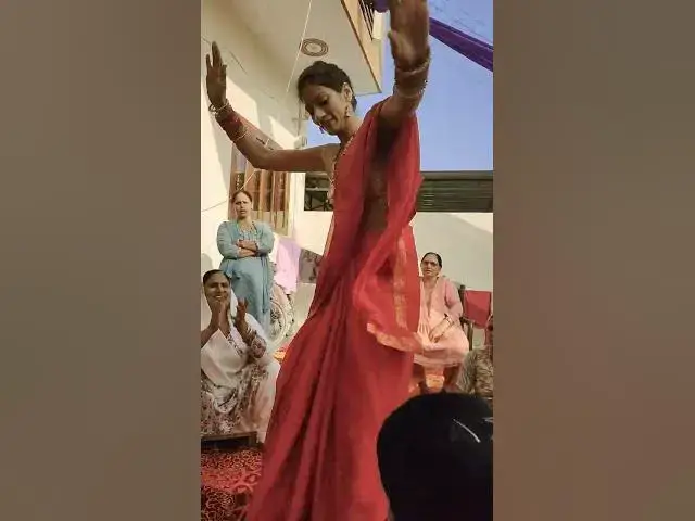 Video thumbnail for मस्त डांस,पोते के होने पे #happy_lokgeet #viral #डांस #shortvideo